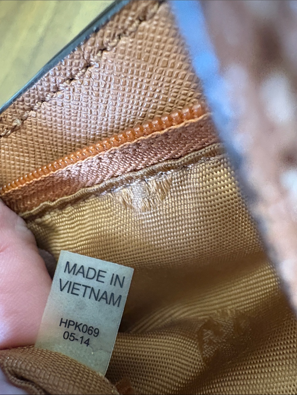 Tory Burch York Buckle Tote - Picture 13 of 16